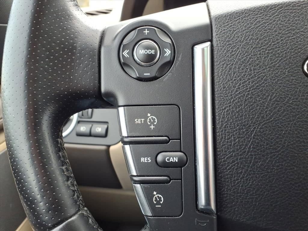 Thumbnail: 2011 Land Rover Range Rover Sport - 29