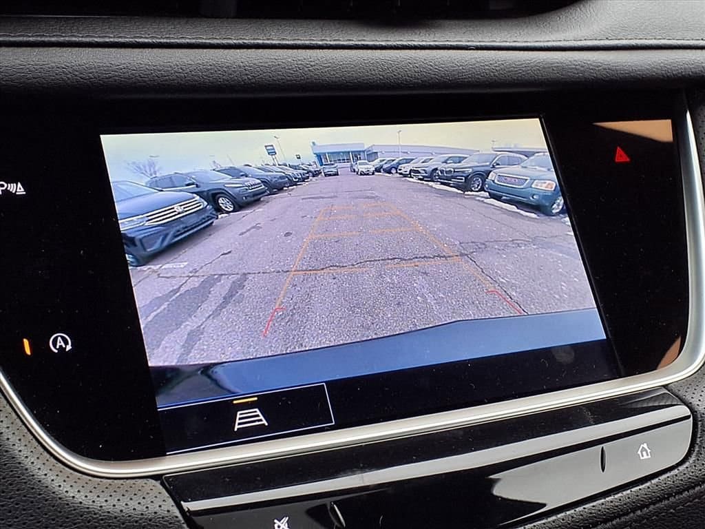 Thumbnail: 2025 Cadillac XT5 - 24