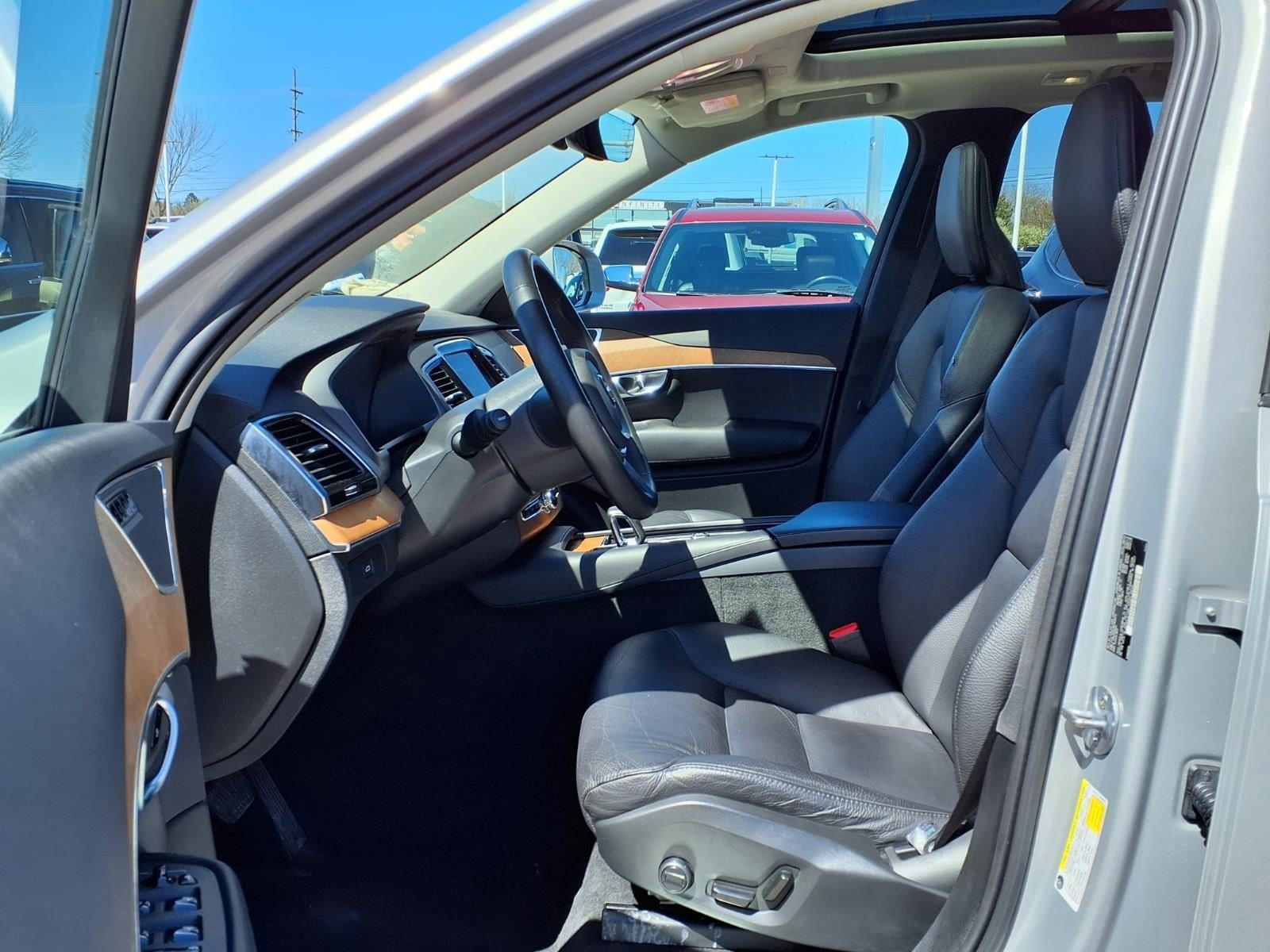 Thumbnail: 2024 Volvo XC90 - 17