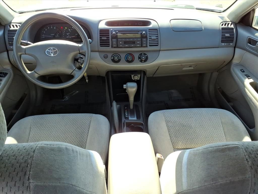 Thumbnail: 2004 Toyota Camry - 10