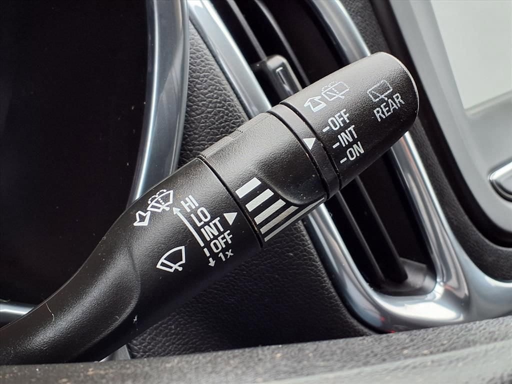 Thumbnail: 2018 Chevrolet Equinox - 18