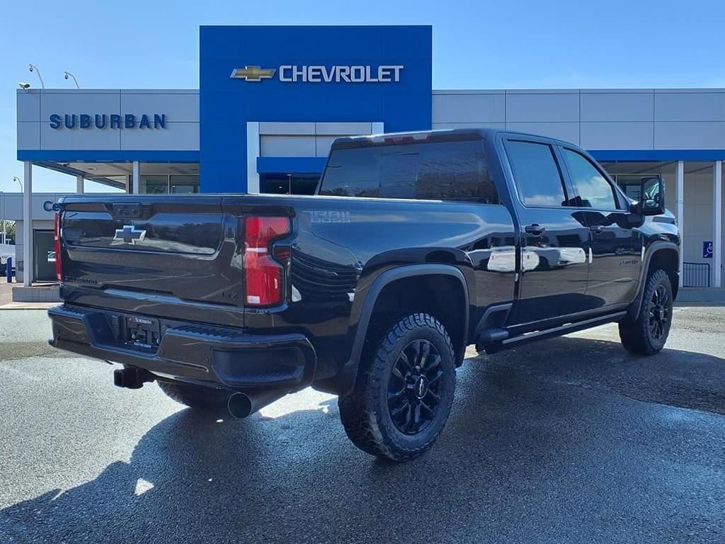 Thumbnail: 2026 Chevrolet Silverado 2500 - 4