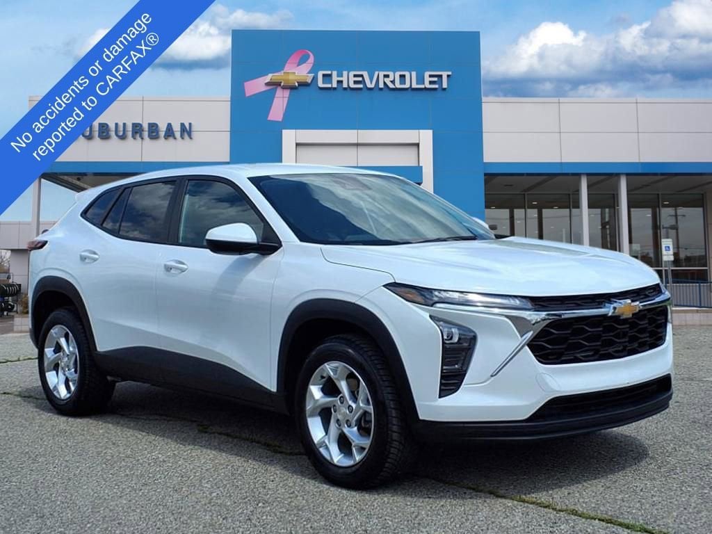 Thumbnail: 2024 Chevrolet Trax - 3