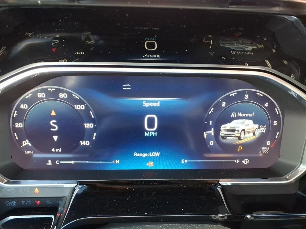 Thumbnail: 2026 Chevrolet Silverado 1500 - 16