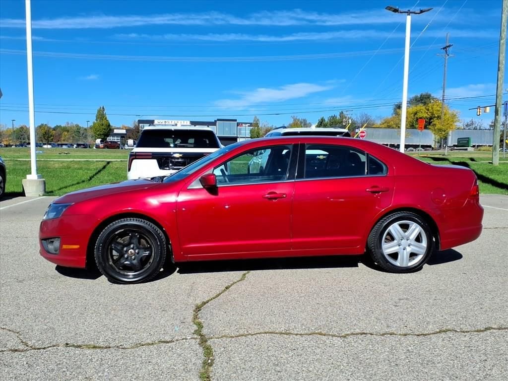 Thumbnail: 2011 Ford Fusion - 7