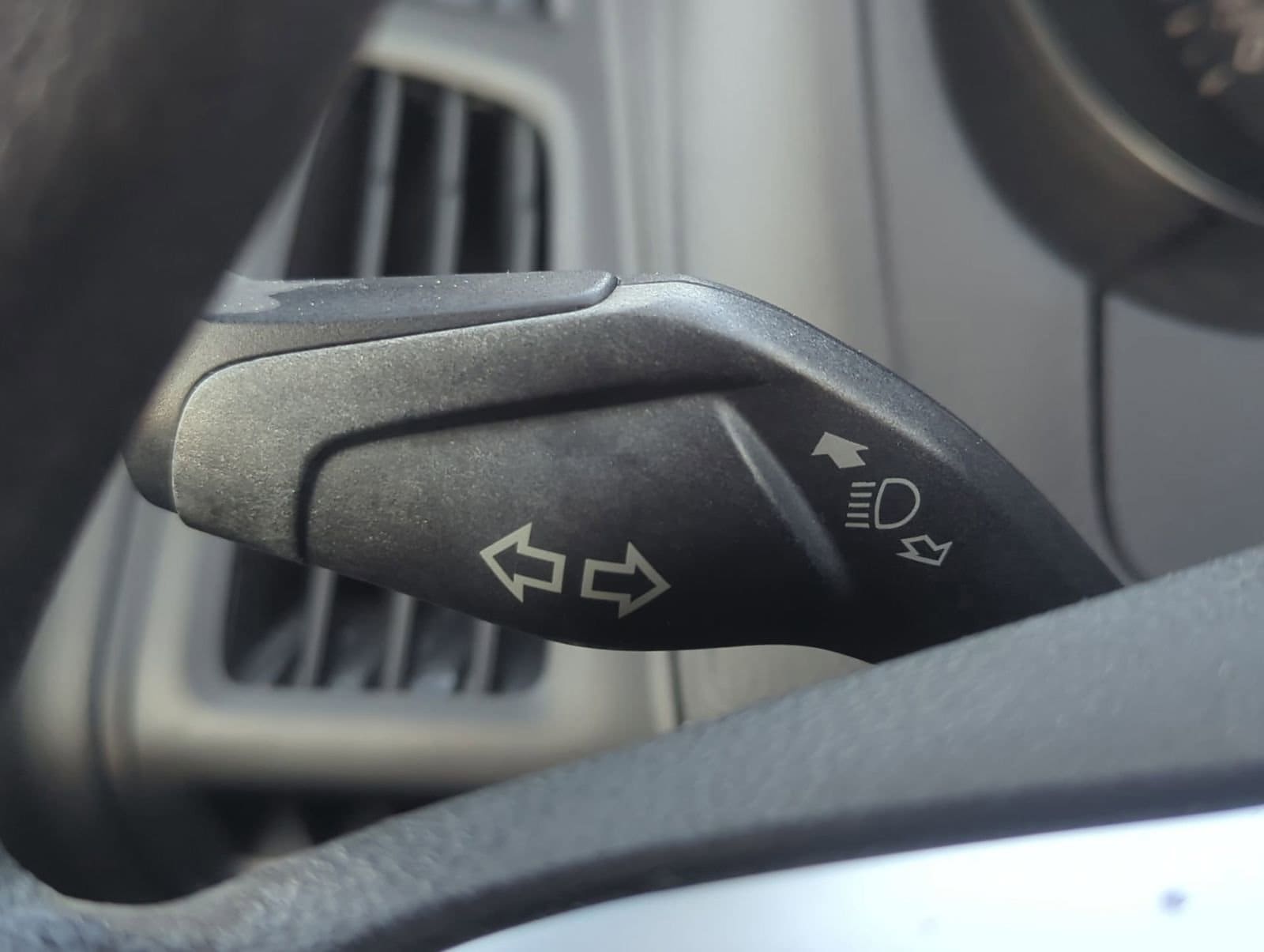 Thumbnail: 2013 Ford Focus - 26