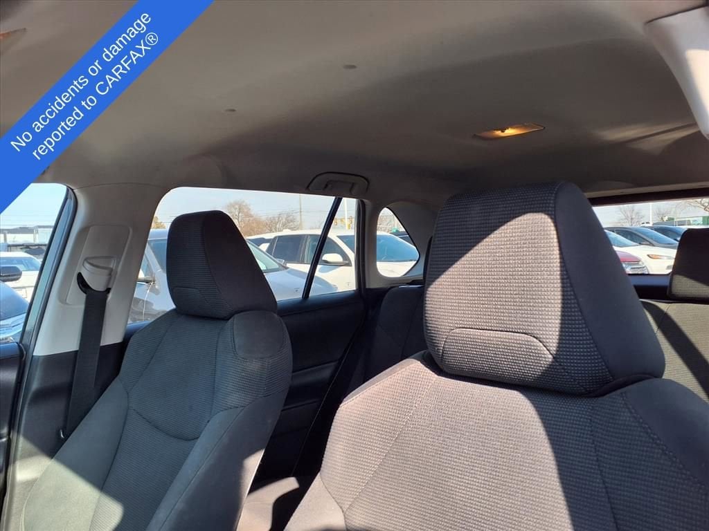 Thumbnail: 2019 Toyota RAV4 - 20