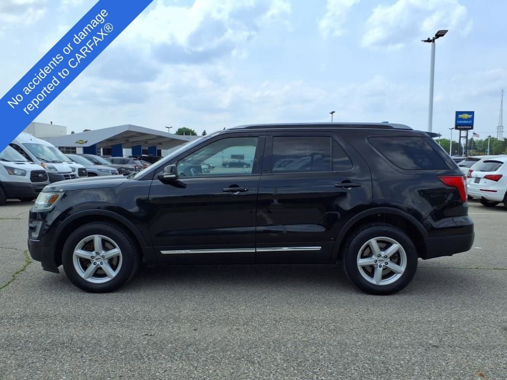 2016 Ford Explorer XLT 9