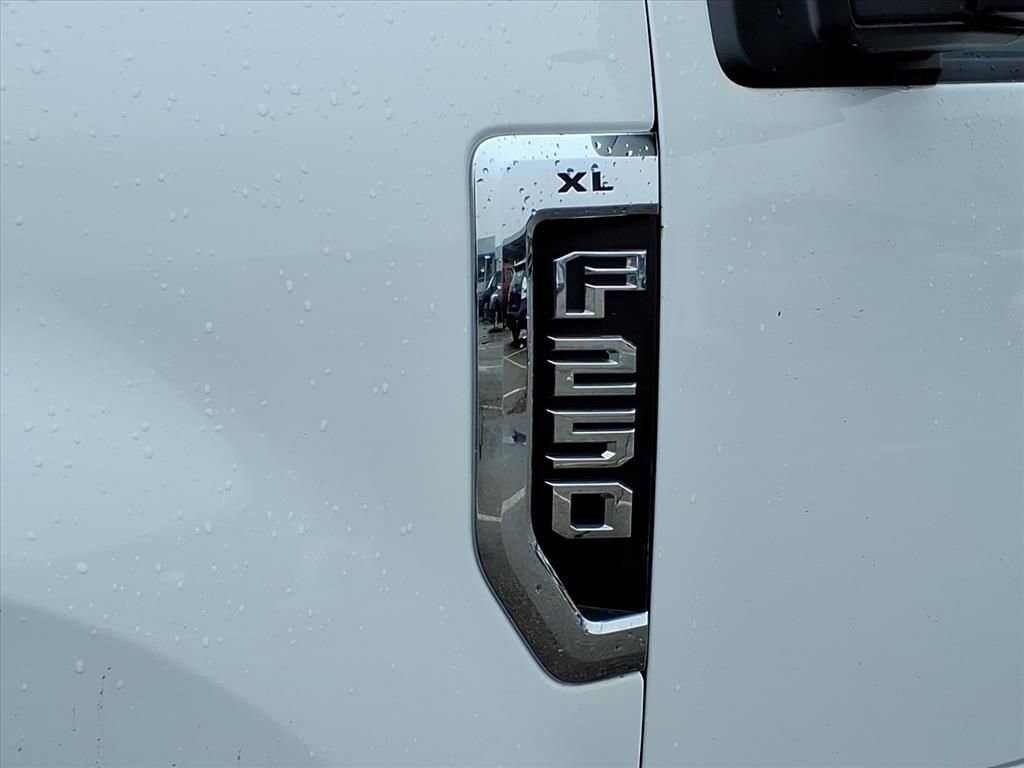 Thumbnail: 2020 Ford Econoline - 10