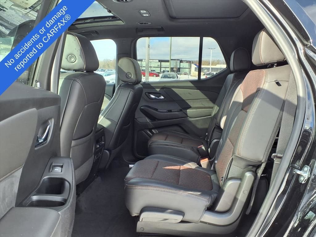 Thumbnail: 2023 Chevrolet Traverse - 11
