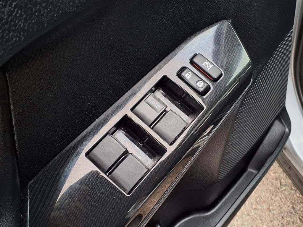 Thumbnail: 2016 Toyota RAV4 - 15