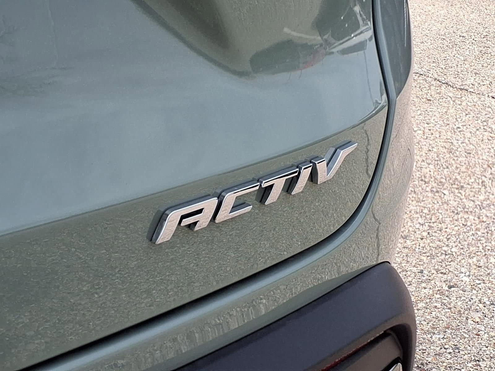 Thumbnail: 2026 Chevrolet Trax - 8