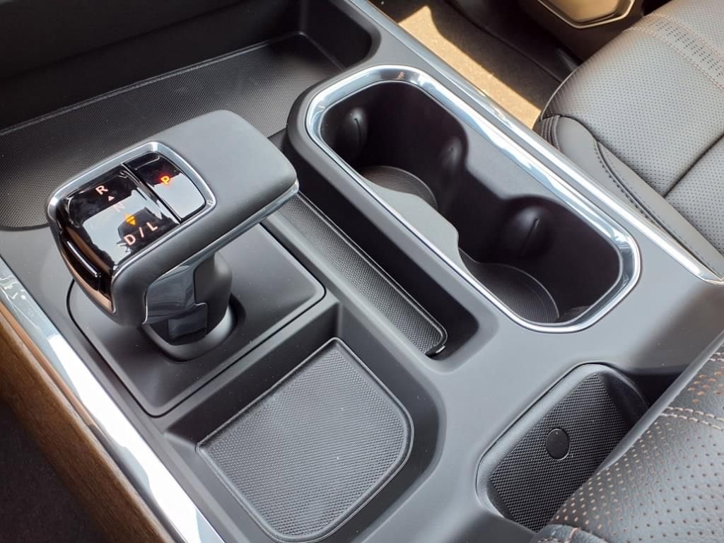 Thumbnail: 2026 Chevrolet Silverado 1500 - 21