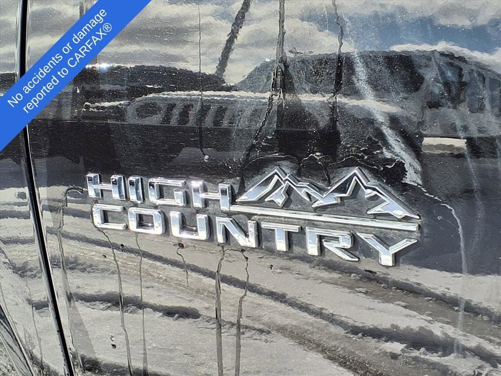 Thumbnail: 2023 Chevrolet Traverse - 10