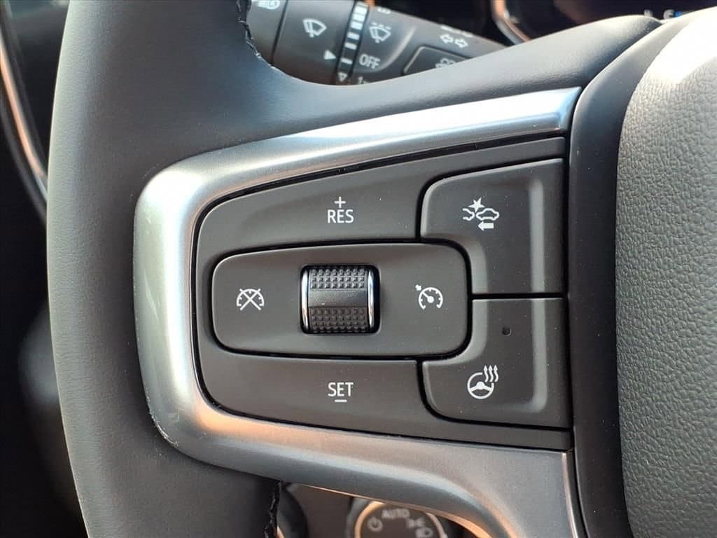 Thumbnail: 2026 Chevrolet Silverado 1500 - 22