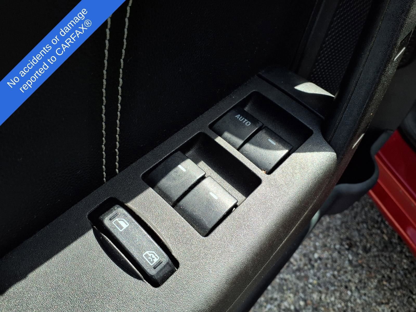 Thumbnail: 2010 Ford Focus - 14