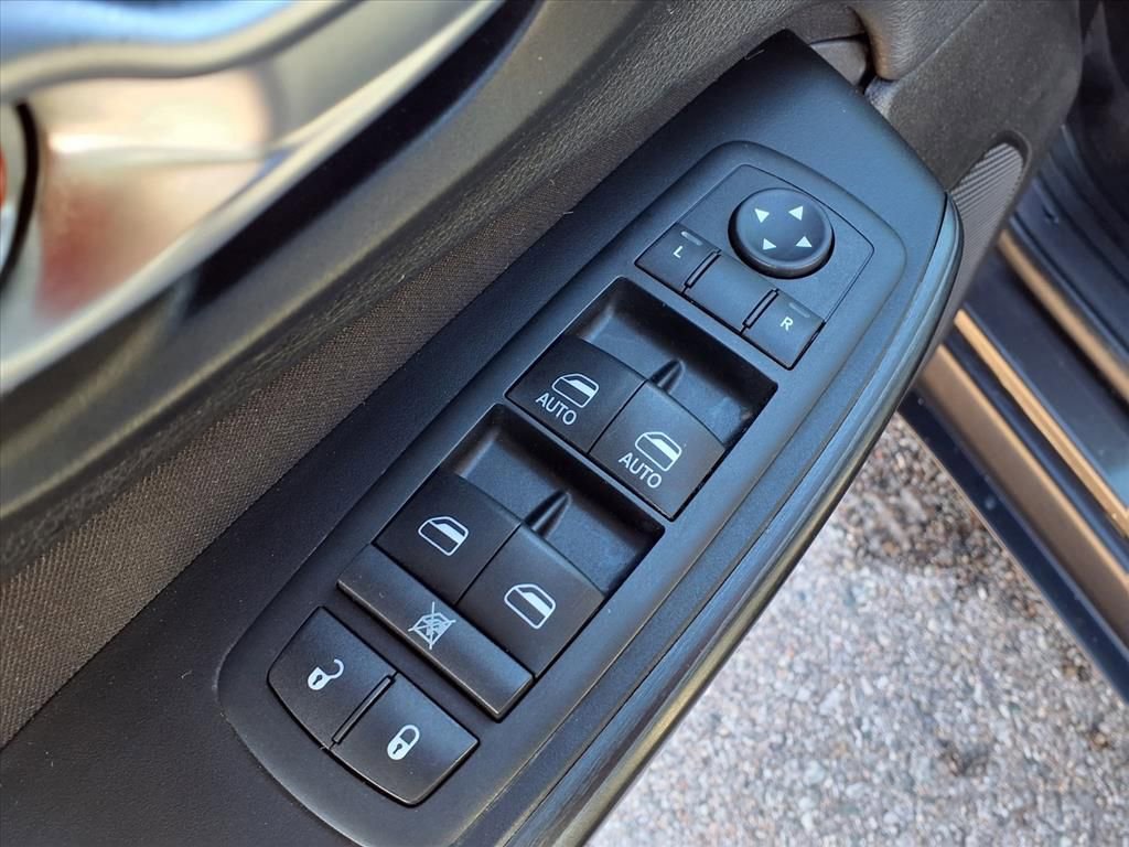 Thumbnail: 2014 Jeep Cherokee - 15