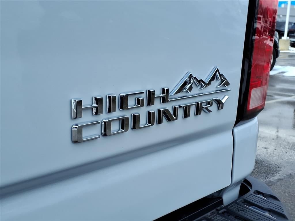 Thumbnail: 2026 Chevrolet Silverado 2500 - 8