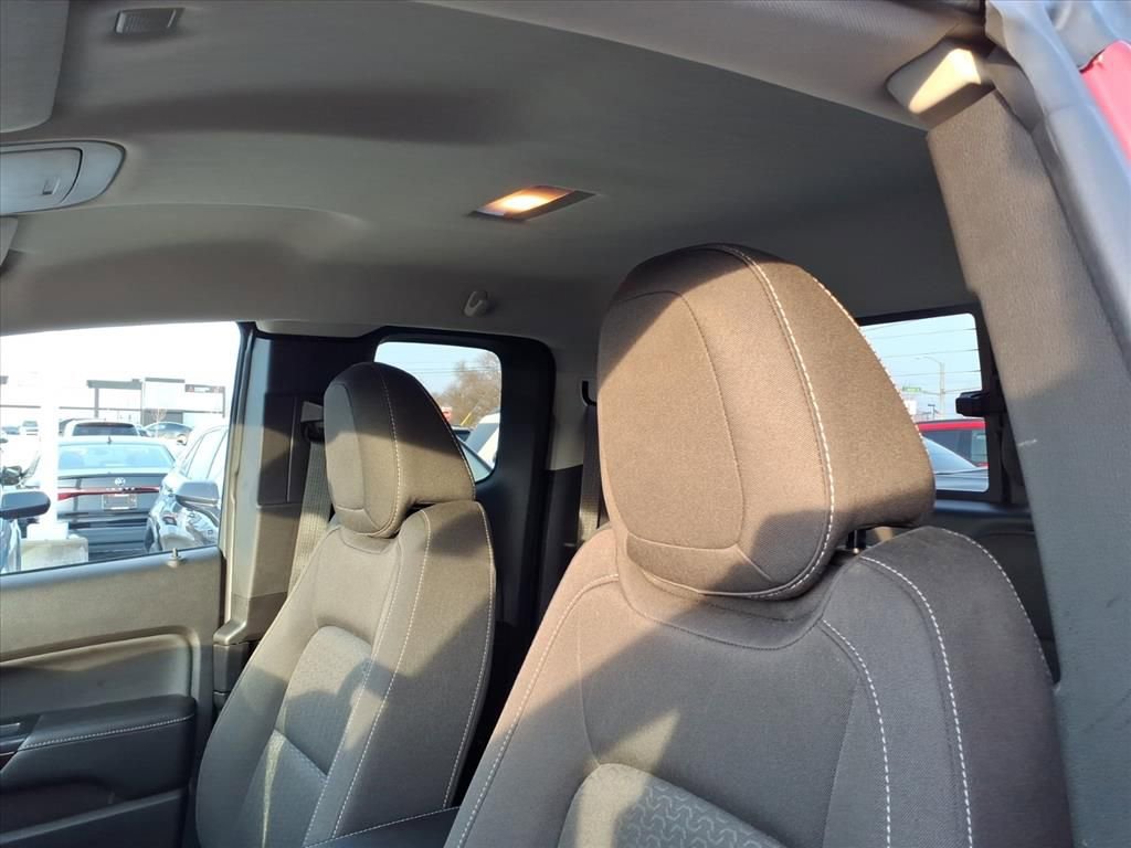 Thumbnail: 2016 GMC Canyon - 15