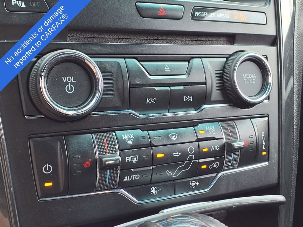 2016 Ford Explorer XLT 29