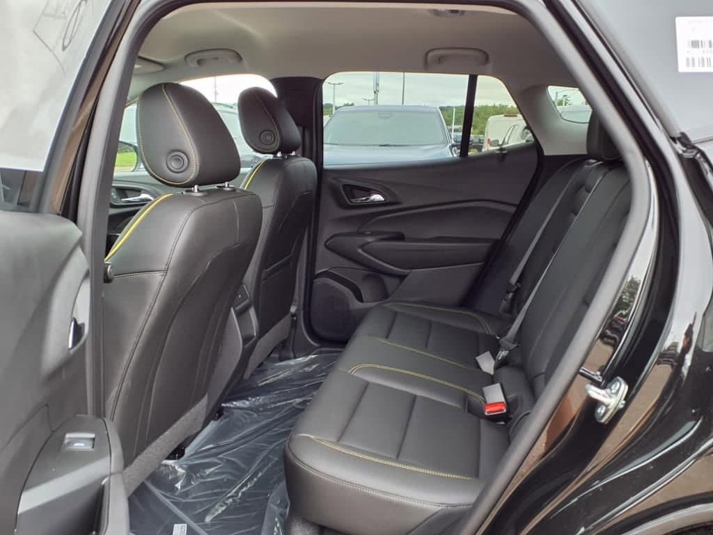 Thumbnail: 2025 Chevrolet Trax - 10