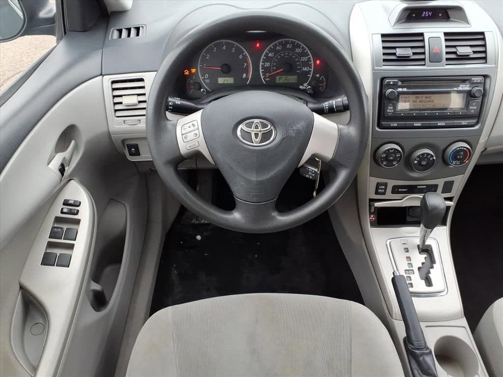 Thumbnail: 2012 Toyota Corolla - 12