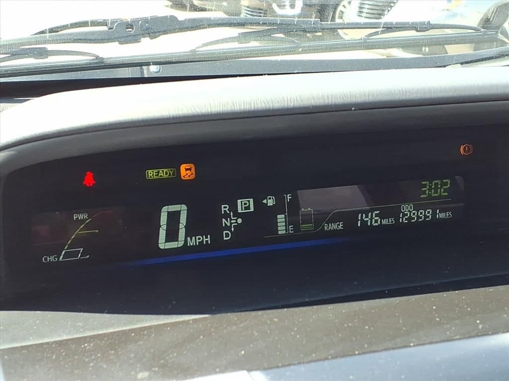 Thumbnail: 2012 Toyota Prius v - 18