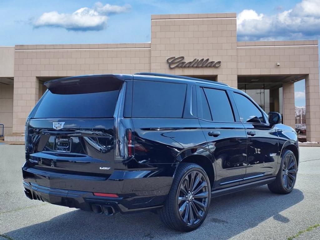 Thumbnail: 2025 Cadillac Escalade - 4