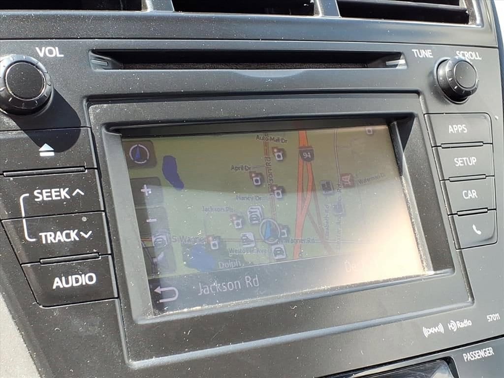 Thumbnail: 2012 Toyota Prius v - 22