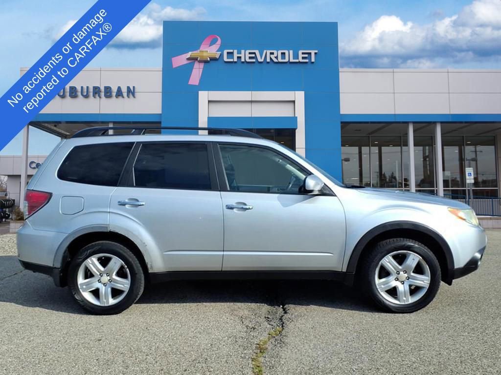 2010 Subaru Forester 2.5X Premium photo 4