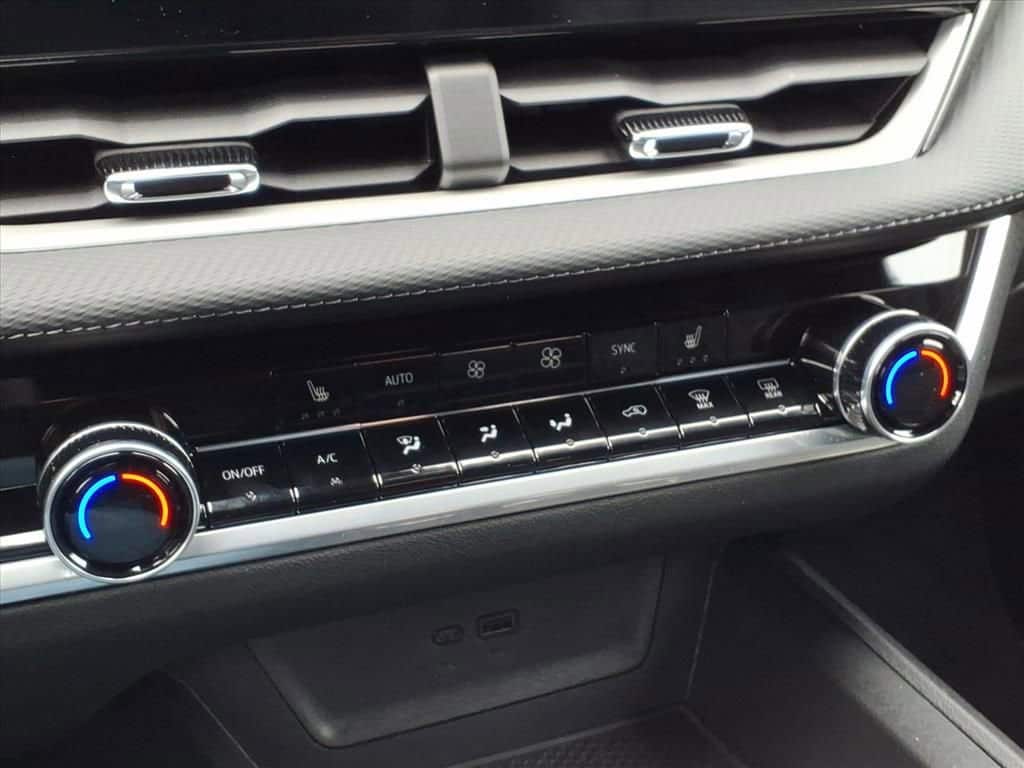 Thumbnail: 2026 Chevrolet Equinox - 20