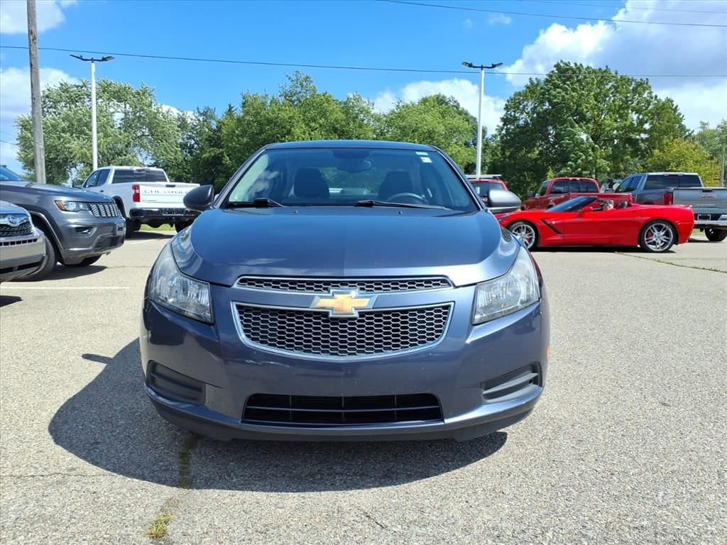 Thumbnail: 2013 Chevrolet Cruze - 2