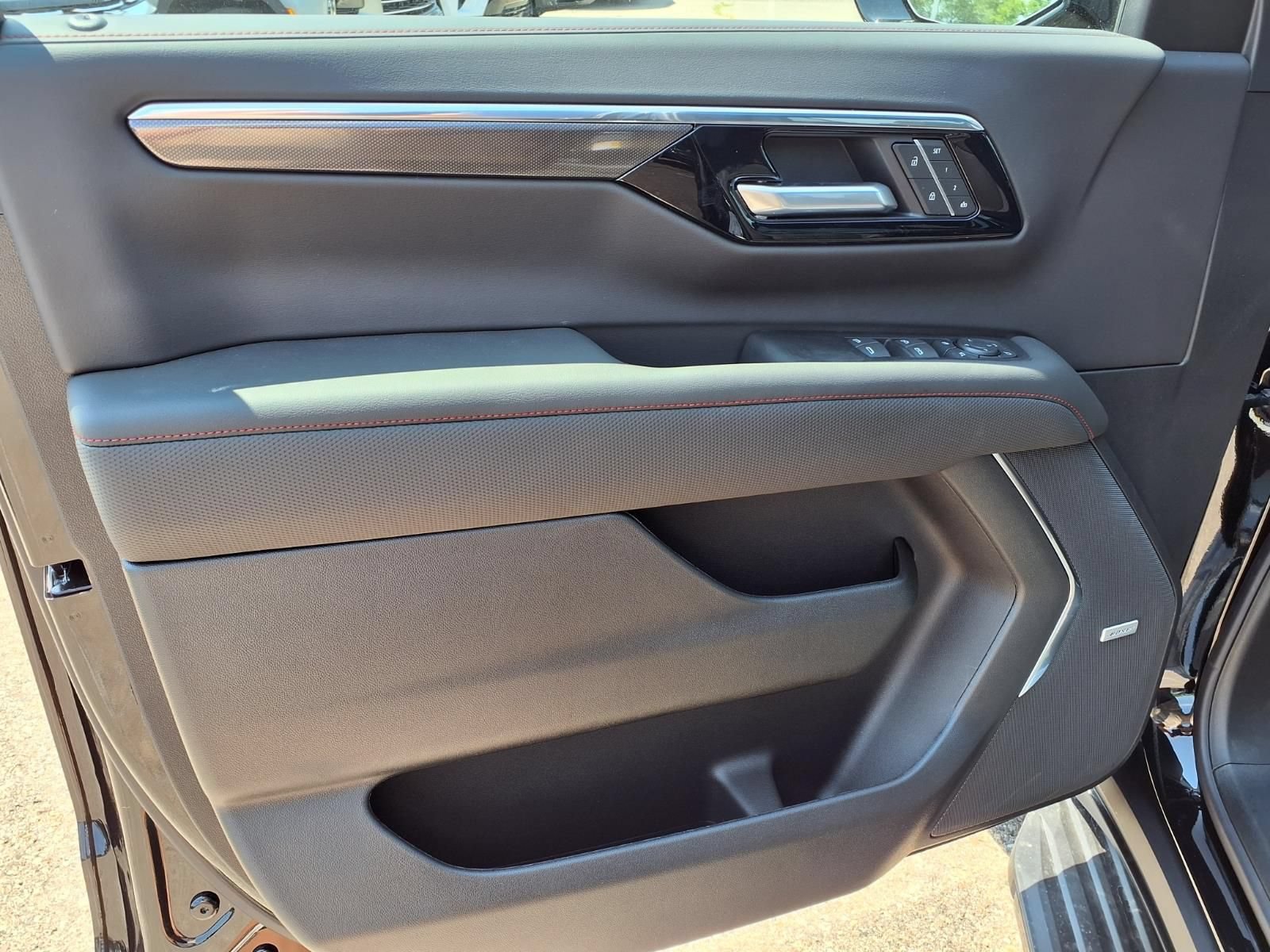2026 Chevrolet Tahoe RST - Photo 11