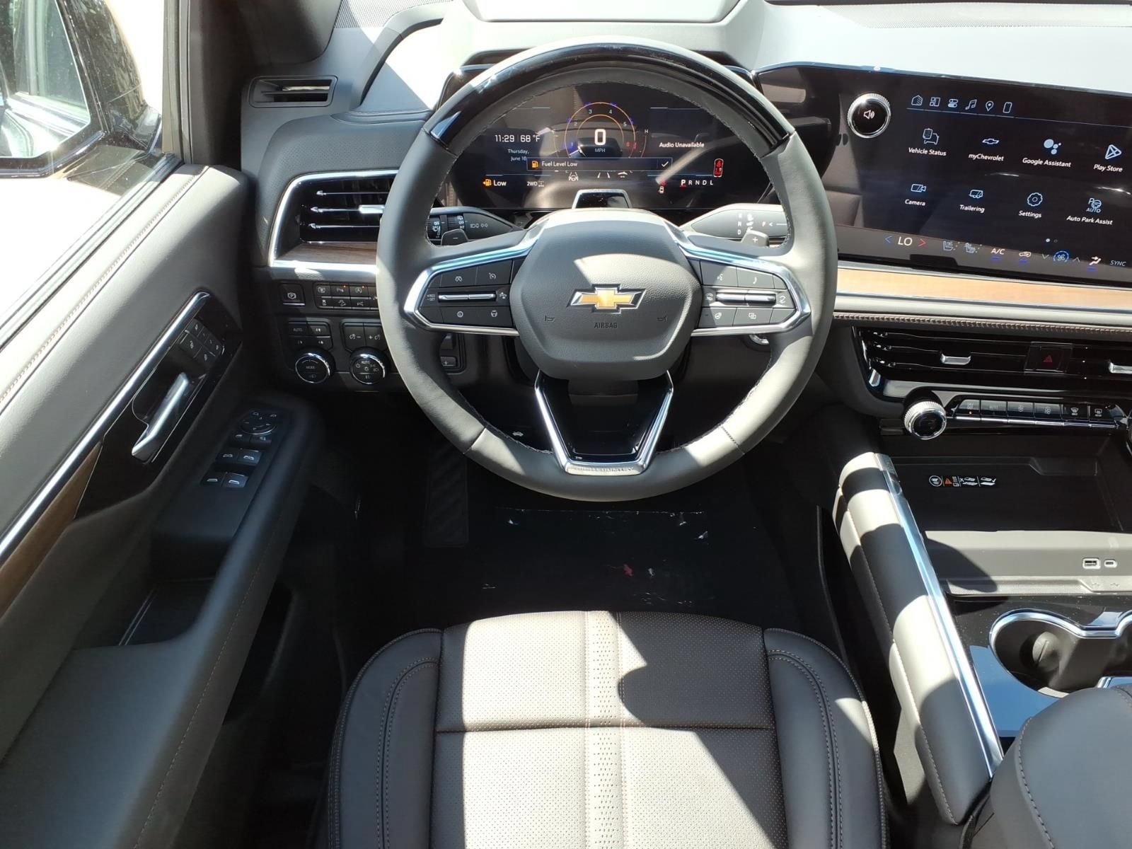Thumbnail: 2026 Chevrolet Suburban - 11