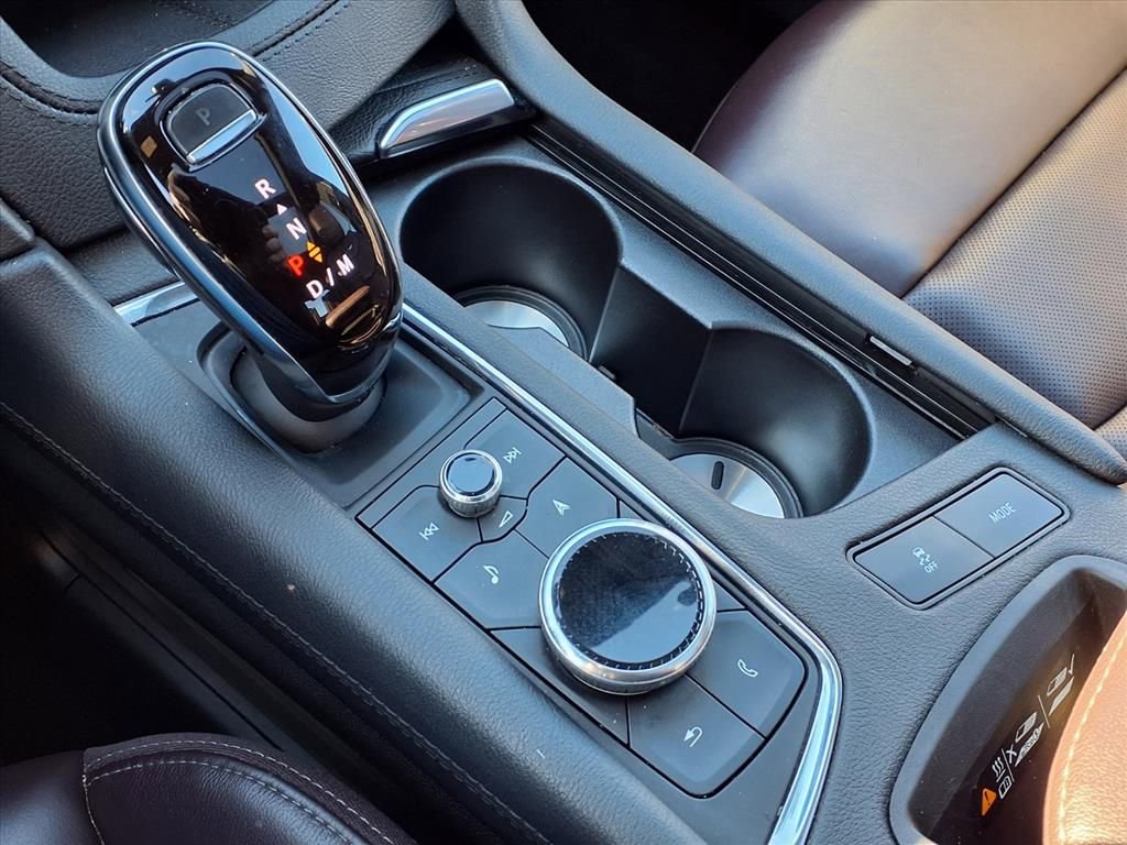 Thumbnail: 2022 Cadillac XT6 - 21