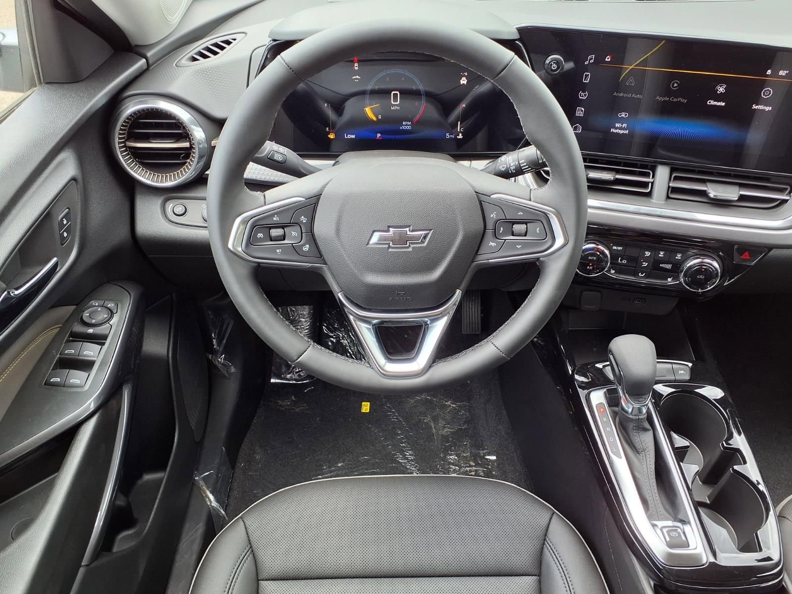 Thumbnail: 2026 Chevrolet Trax - 11
