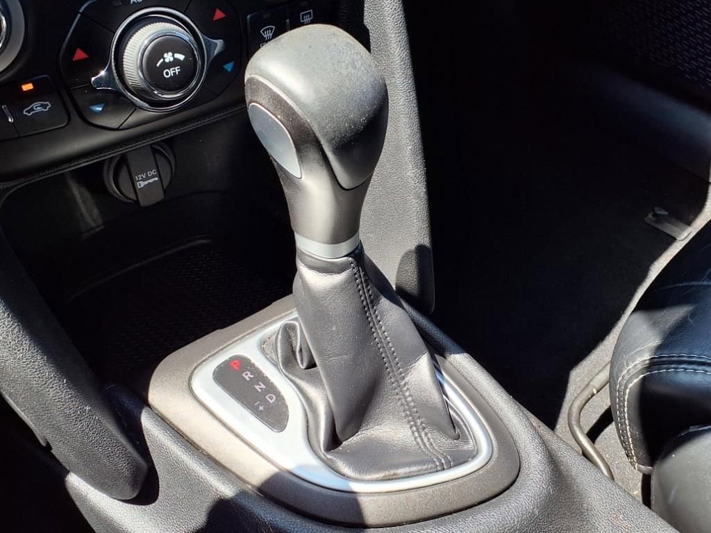 Thumbnail: 2013 Dodge Dart - 20