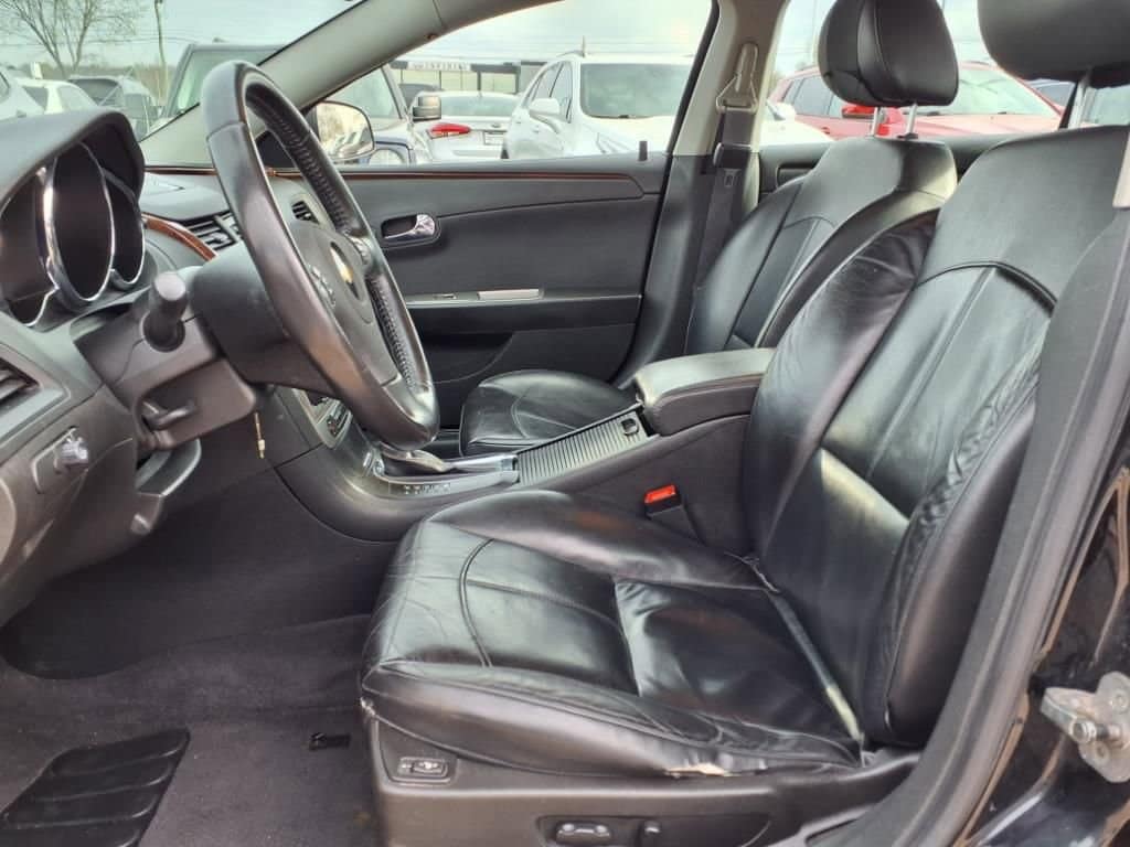 2011 Chevrolet Malibu LTZ 10