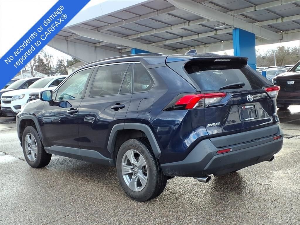 Thumbnail: 2019 Toyota RAV4 - 8