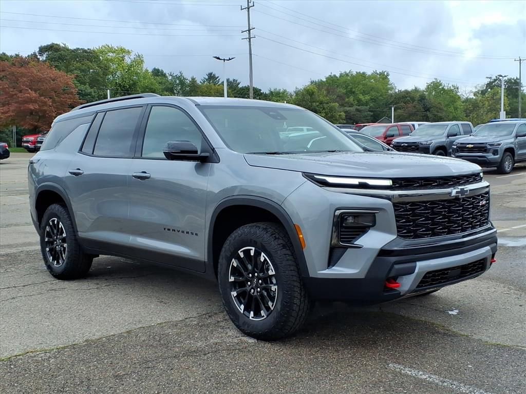 Thumbnail: 2026 Chevrolet Traverse - 3