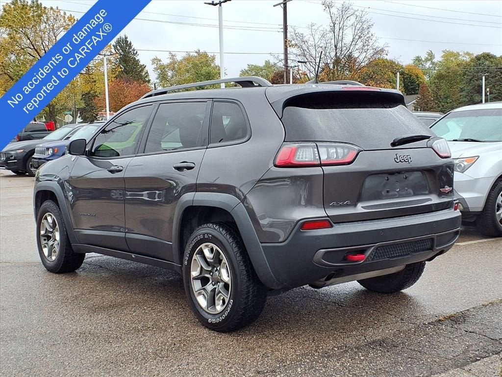 Thumbnail: 2019 Jeep Cherokee - 7