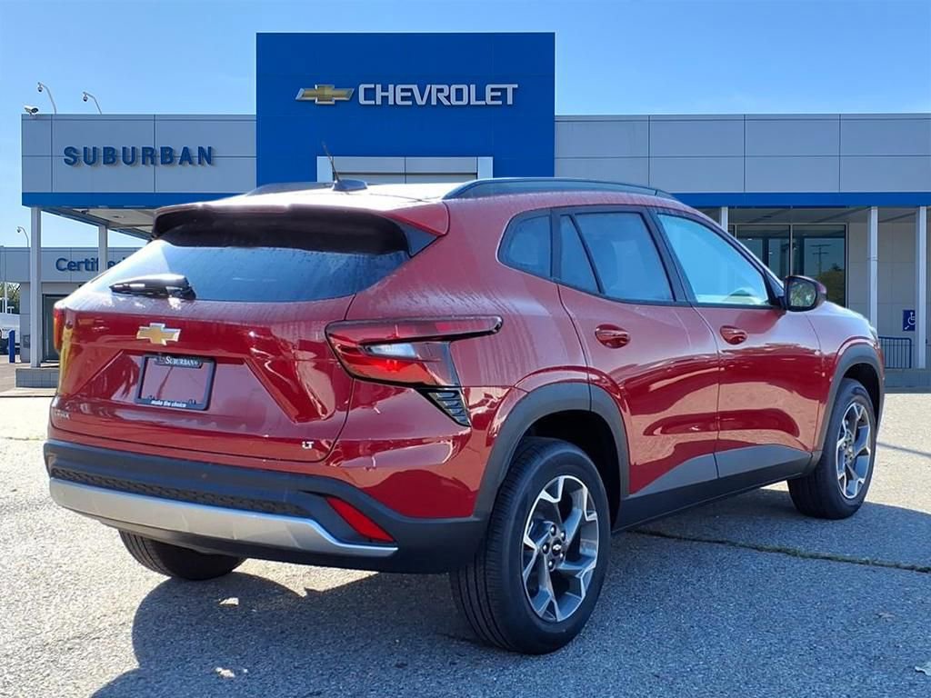 2026 Chevrolet Trax LT photo 4