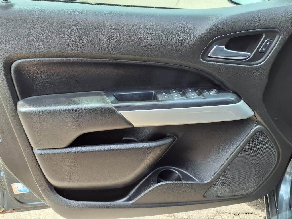 Thumbnail: 2015 Chevrolet Colorado - 14