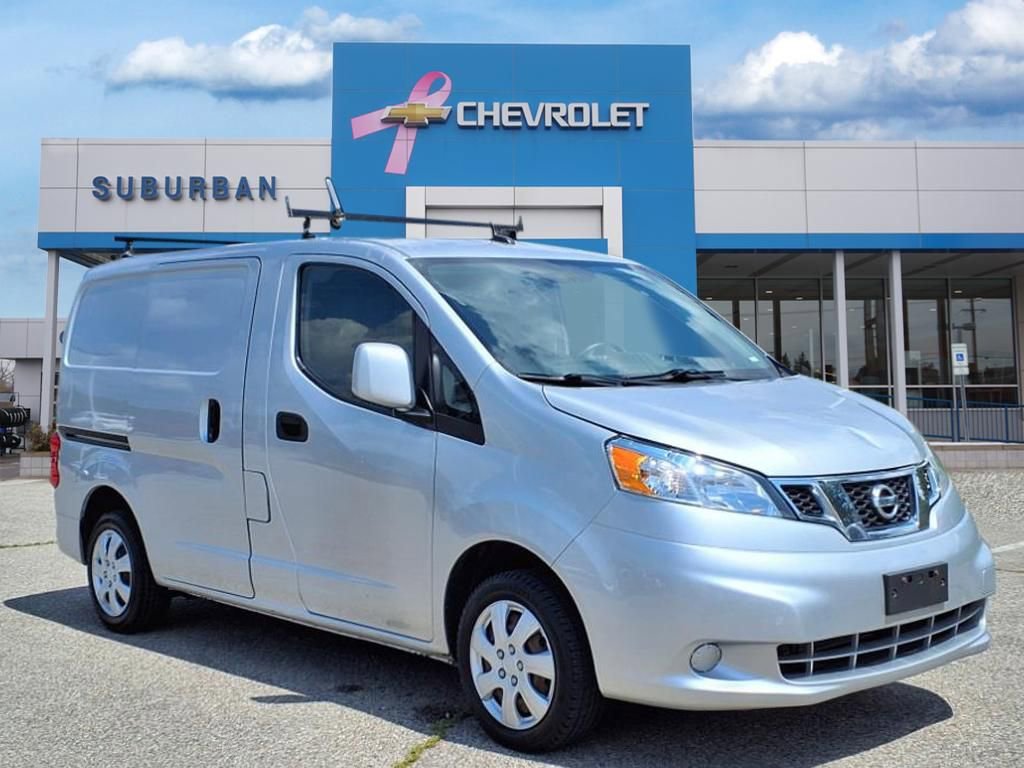 2018 Nissan NV200 SV photo 3