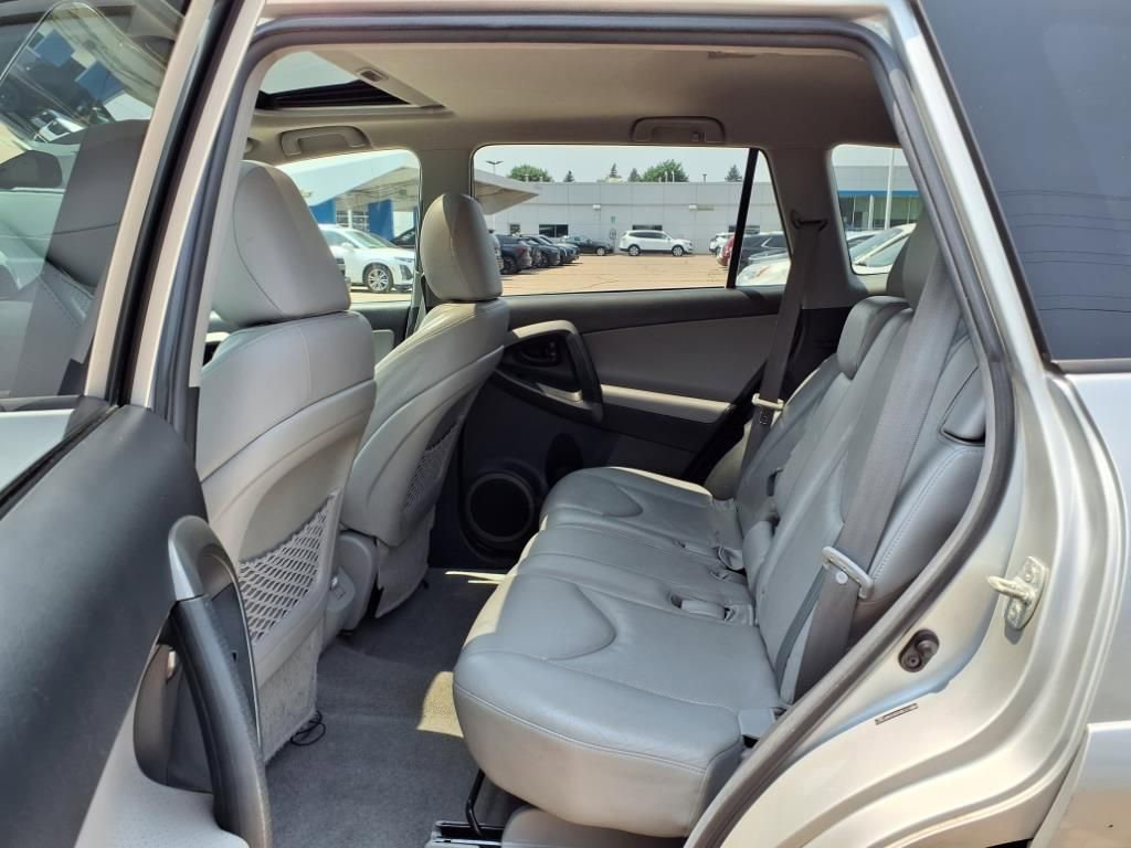 Thumbnail: 2012 Toyota RAV4 - 11