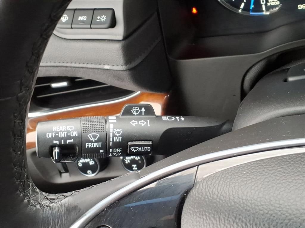 Thumbnail: 2017 Cadillac Escalade - 21