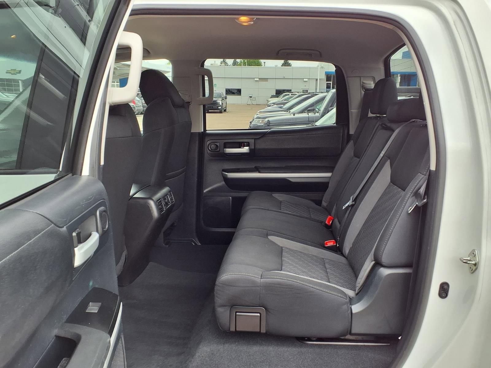 Thumbnail: 2015 Toyota Tundra - 12