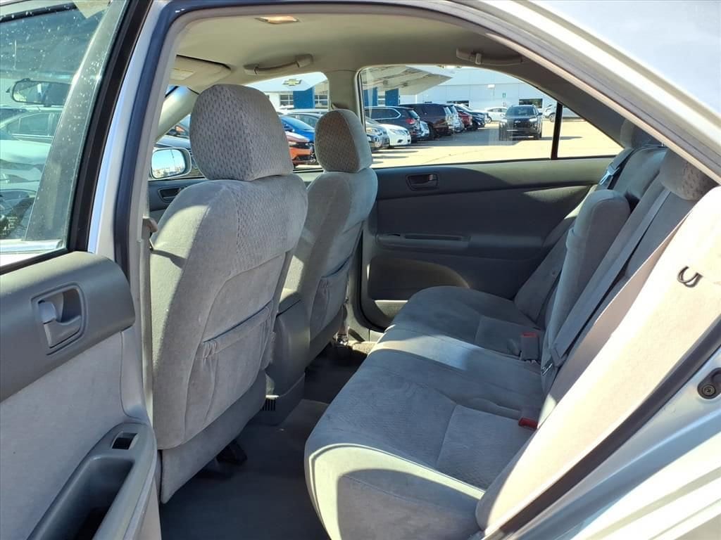 Thumbnail: 2004 Toyota Camry - 9