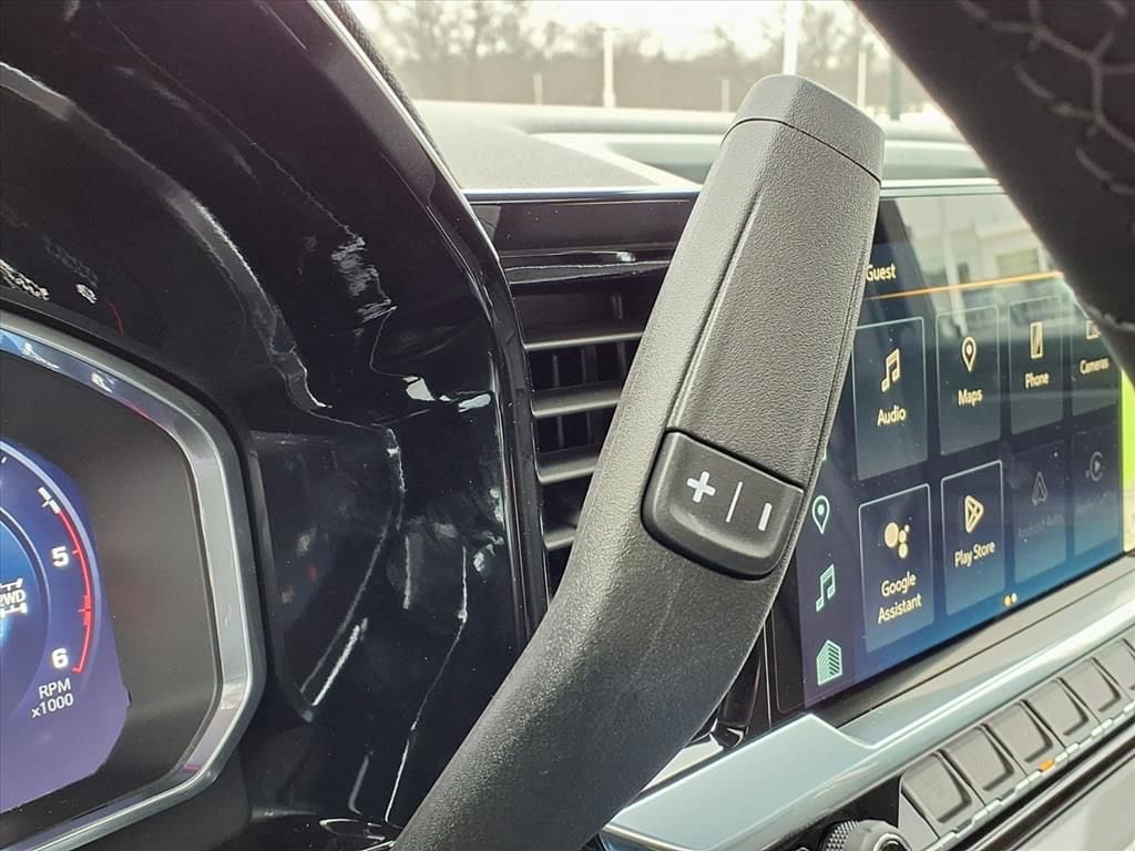 Thumbnail: 2026 Chevrolet Silverado 2500 - 17