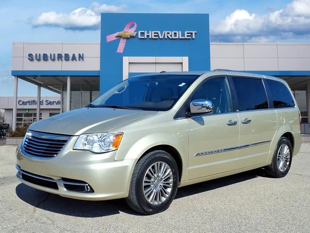 2011 Chrysler Town & Country  -
                  Ann Arbor, MI